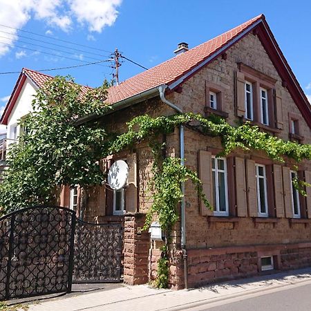 Ferienwohnung Weinstrassenmitte Neustadt an der Weinstrasse Bagian luar foto