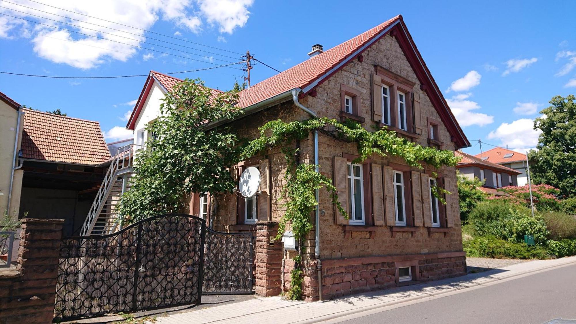 Ferienwohnung Weinstrassenmitte Neustadt an der Weinstrasse Bagian luar foto